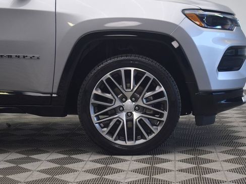 Used 2022 Jeep Compass Limited w/ Elite Group AWD/4WD image 31