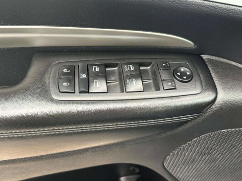 Used 2020 Dodge Durango SXT w/ 3rd Row Seating Group image 25