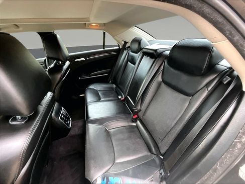Used 2017 Chrysler 300 C AWD/4WD image 25
