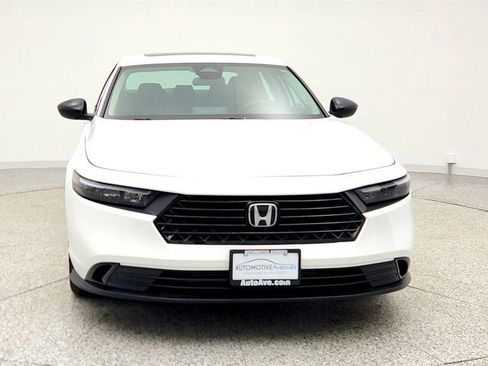 Used 2025 Honda Accord SE image 2