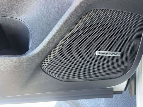 Used 2024 Subaru Ascent Limited w/ Technology Package AWD/4WD image 15