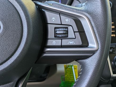 Used 2019 Subaru Outback 2.5i Premium image 24