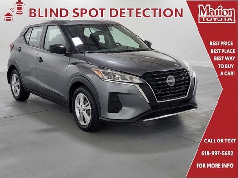 Used 2023 Nissan Kicks S image 1