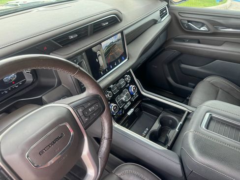 Used 2022 GMC Yukon Denali w/ Max Trailering Package AWD/4WD image 15