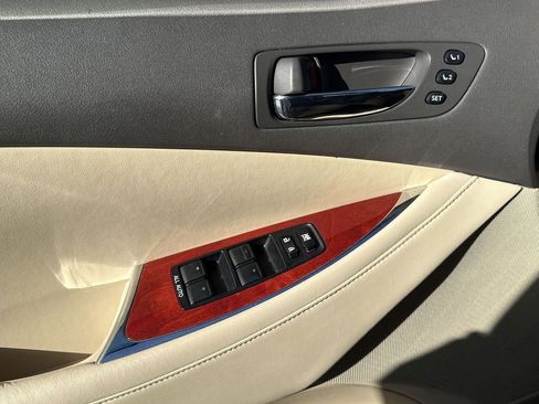 Used 2011 Lexus ES 350 image 15