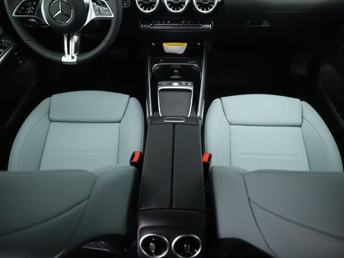 New 2026 Mercedes-Benz GLA 250 image 17