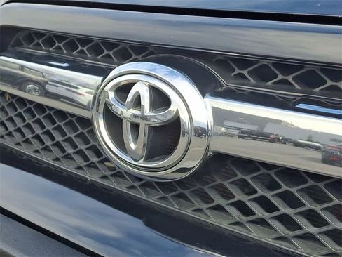 Used 2013 Toyota 4Runner SR5 image 27