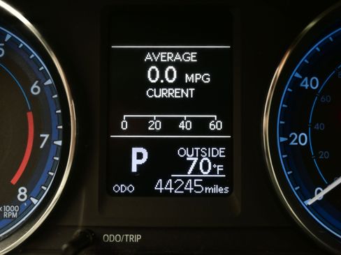 Used 2019 Toyota Corolla LE image 22