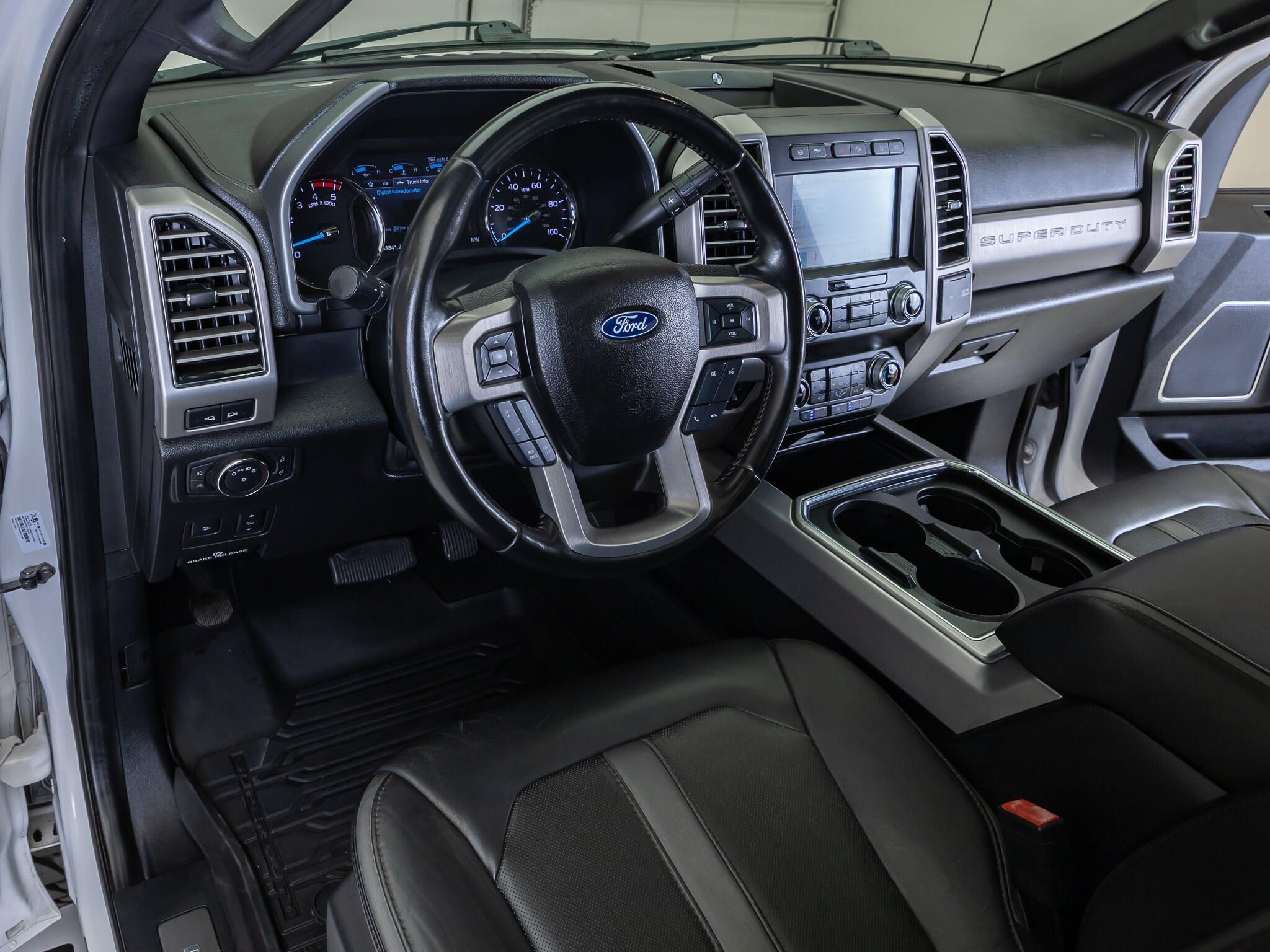 Used 2019 Ford F250 Platinum w/ Platinum Ultimate Package AWD/4WD image 14