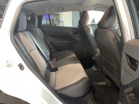 Used 2024 Subaru Crosstrek 2.0i Premium image 19