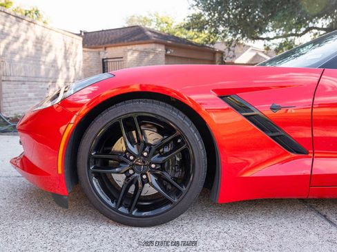 Used 2019 Chevrolet Corvette Stingray Coupe w/ Carbon Flash Badge Package image 4