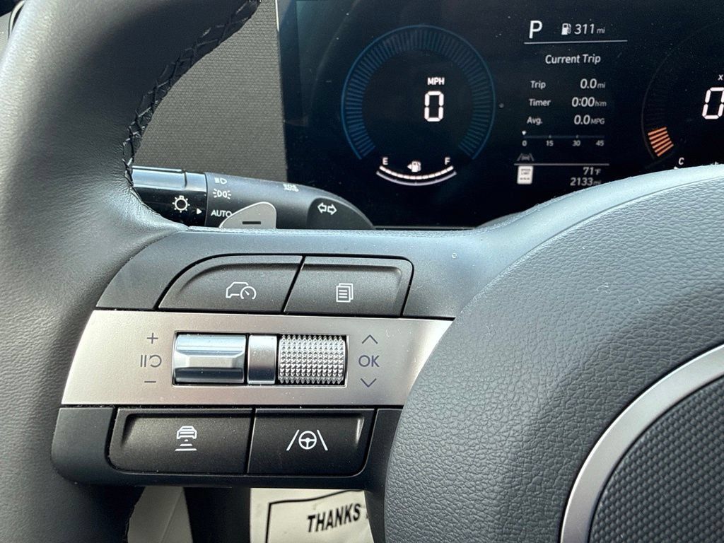 Used 2026 Hyundai Kona SEL Premium AWD/4WD image 16