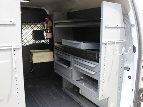 Used 2013 Ford Transit Connect XLT image 8