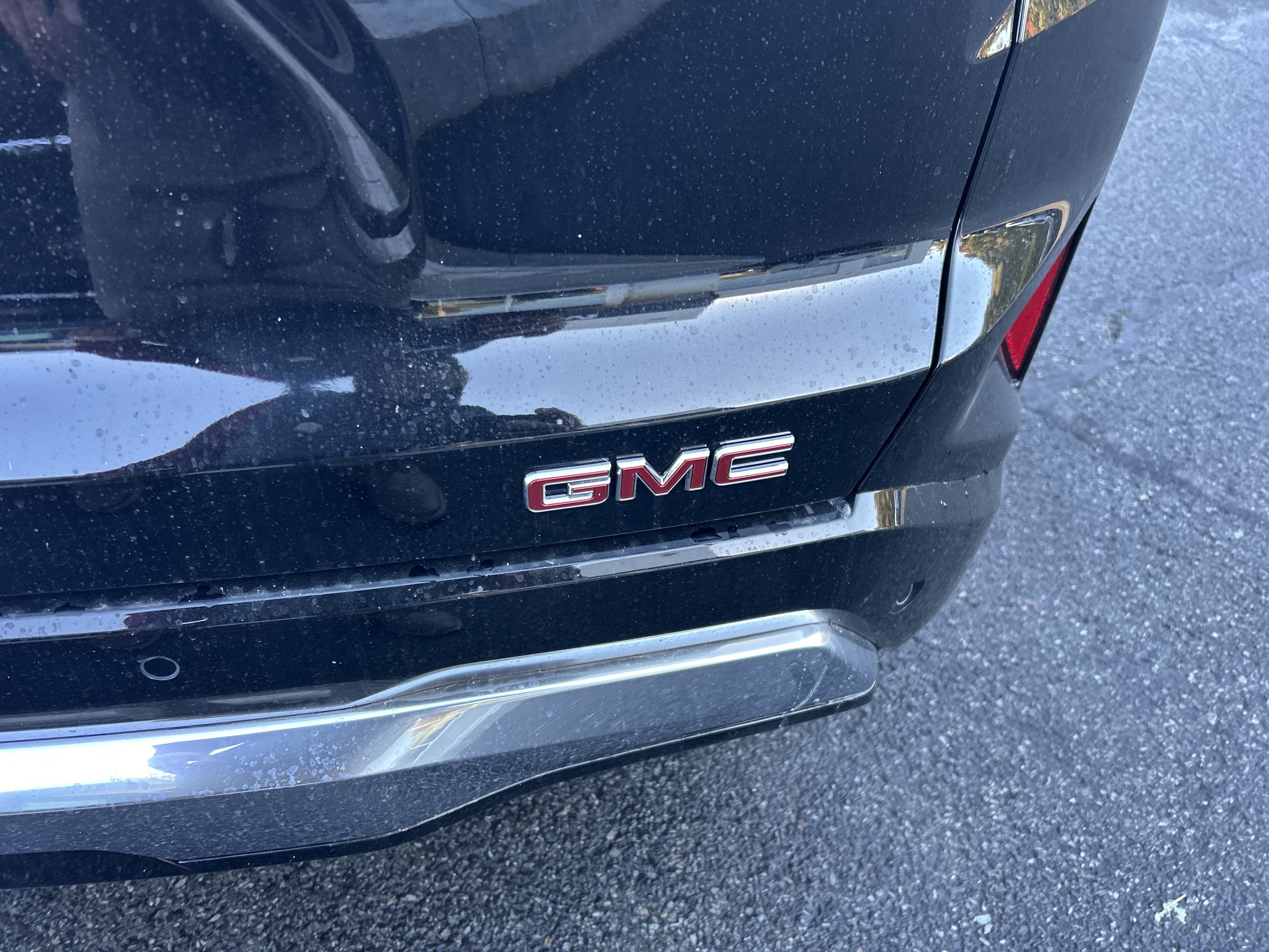 New 2027 GMC Terrain Denali w/ LPO, Floor Liner Package AWD/4WD image 10