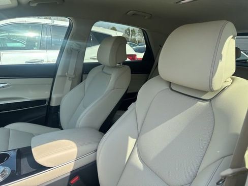 Used 2026 Genesis GV70 2.5T image 12