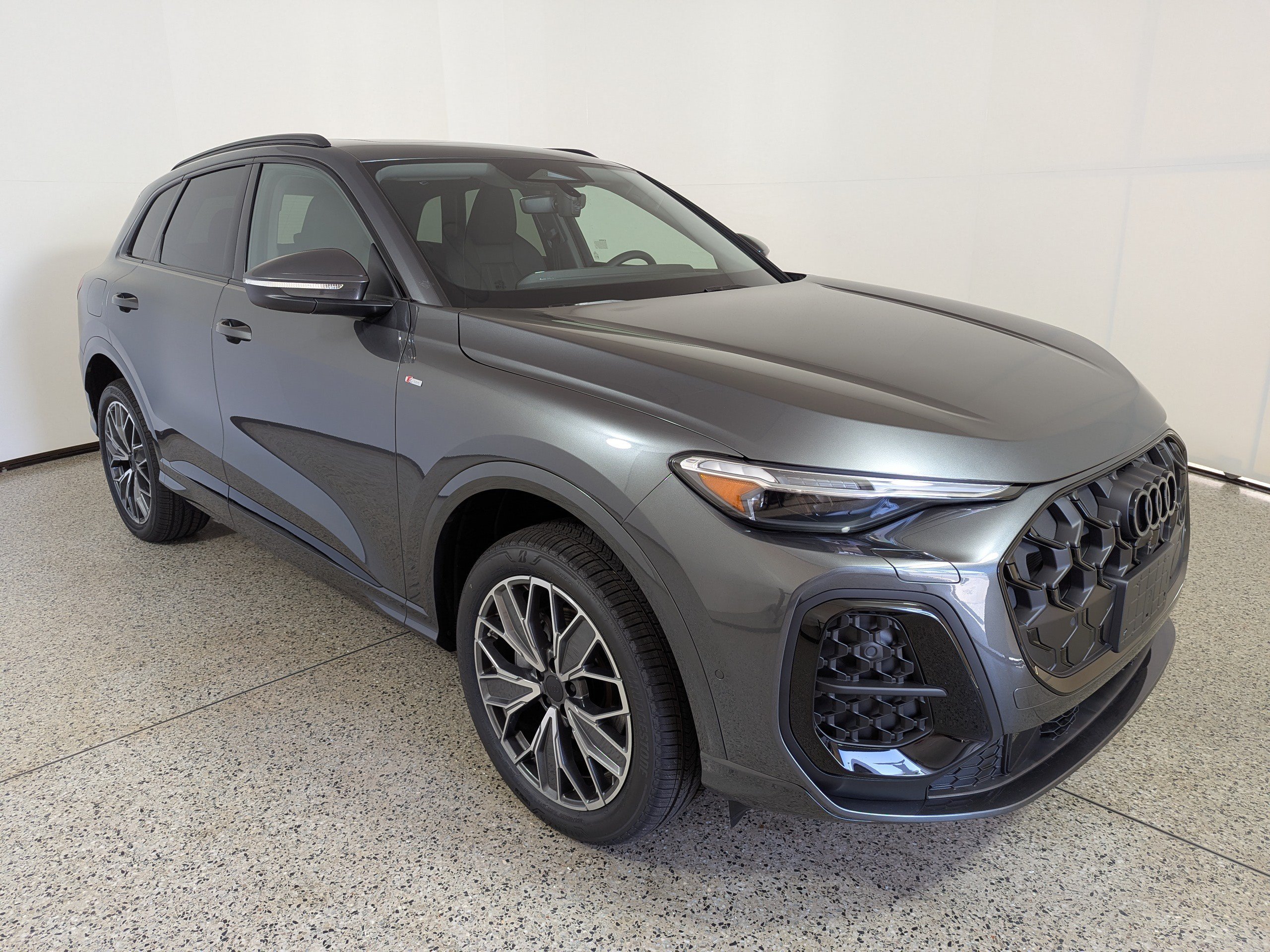 New 2026 Audi Q5 Premium Plus AWD/4WD image 1
