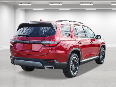 New 2026 Honda Pilot image 2