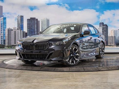New 2026 BMW 550e xDrive w/ Premium Package image 2