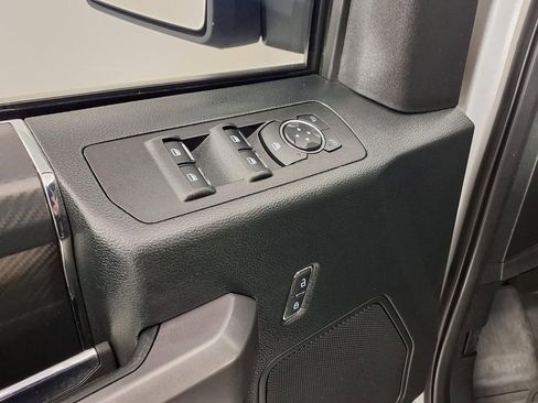 Used 2019 Ford F150 XLT w/ Equipment Group 302A Luxury AWD/4WD image 14