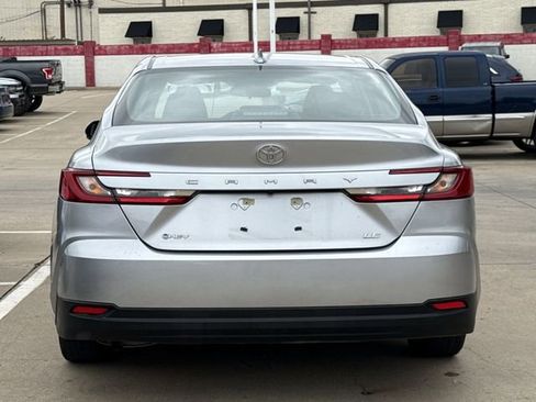 Used 2025 Toyota Camry LE FWD image 5