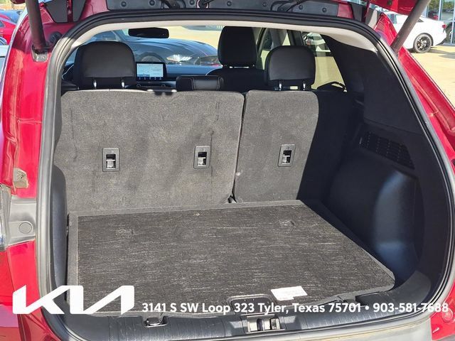Used 2021 Ford Escape Titanium AWD/4WD image 10
