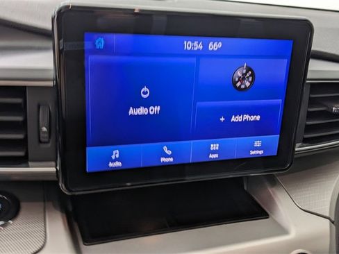 Certified 2022 Ford Explorer XLT w/ Equipment Group 202A image 27