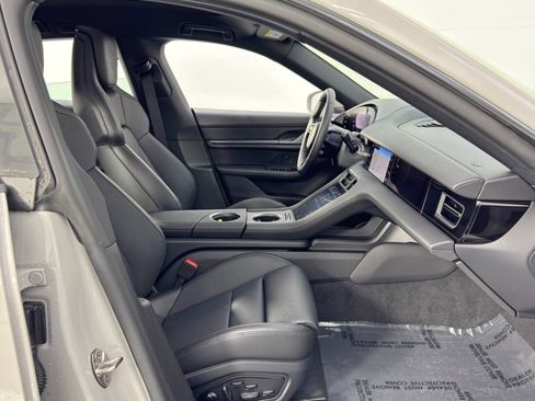 Used 2025 Porsche Taycan 4S w/ Premium Package image 16