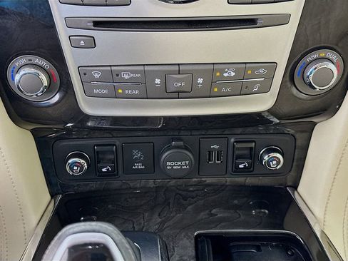Used 2019 INFINITI QX80 Luxe w/ 22" Wheel Package AWD/4WD image 16