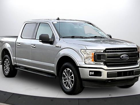 Used 2020 Ford F150 XLT w/ Equipment Group 302A Luxury image 2