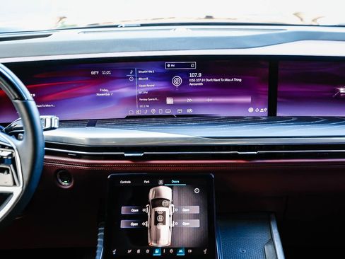 Used 2025 Cadillac Escalade Sport w/ Touring Package image 11