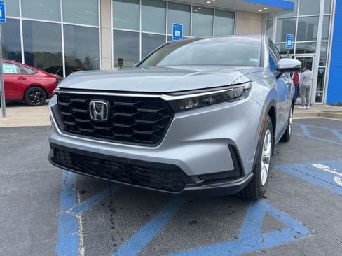 Certified 2025 Honda CR-V LX image 2