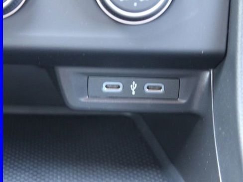Used 2024 Volkswagen Jetta Sport FWD image 35