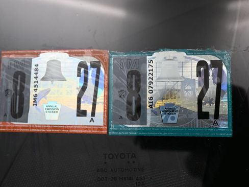 Used 2023 Toyota Prius Prime FWD image 9