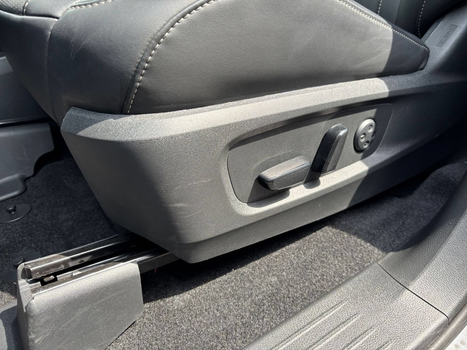 Used 2026 INFINITI QX60 Luxe FWD image 22