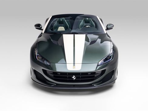 Certified 2019 Ferrari Portofino RWD image 3