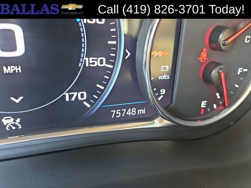 Used 2023 Chevrolet Traverse Premier AWD/4WD image 12