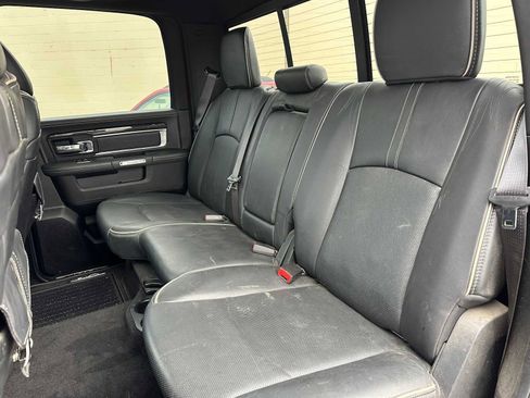 Used 2018 RAM 1500 Limited image 17