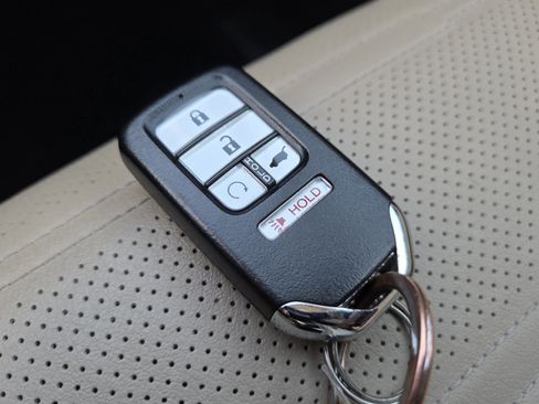 Used 2017 Honda CR-V Touring image 37