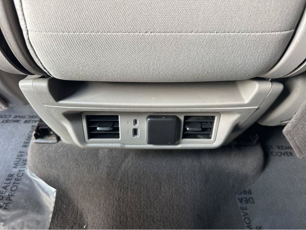 Used 2024 GMC Sierra 2500 SLE w/ SLE Value Package; AWD/4WD image 17