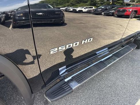 Used 2025 Chevrolet Silverado 2500 LT w/ Convenience Package AWD/4WD image 16