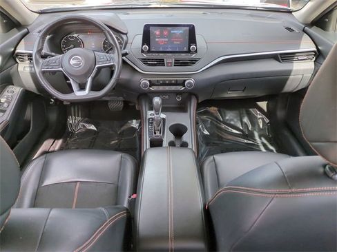 Used 2022 Nissan Altima 2.5 SR image 14