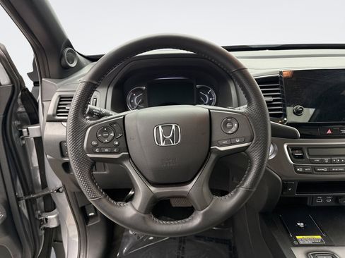 Used 2024 Honda Passport EX-L image 12