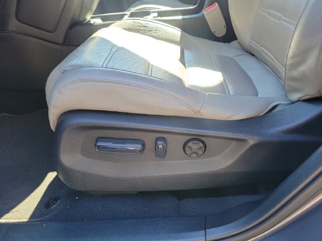 Used 2017 Honda CR-V Touring image 26
