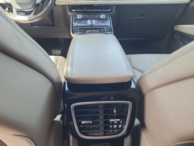 Used 2023 Lincoln Nautilus Reserve w/ Monochromatic Package AWD/4WD image 21
