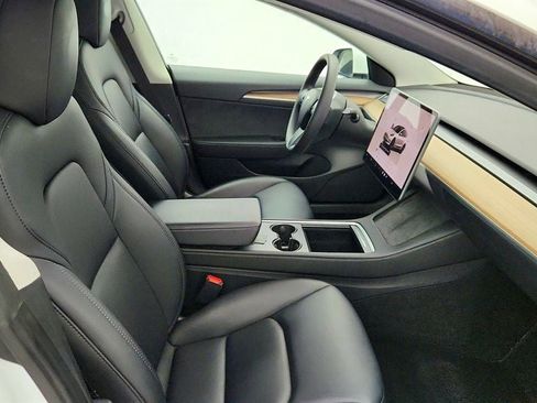 Used 2023 Tesla Model 3 Standard Range image 26