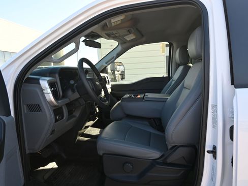 New 2026 Ford F550 4x4 Crew Cab image 20