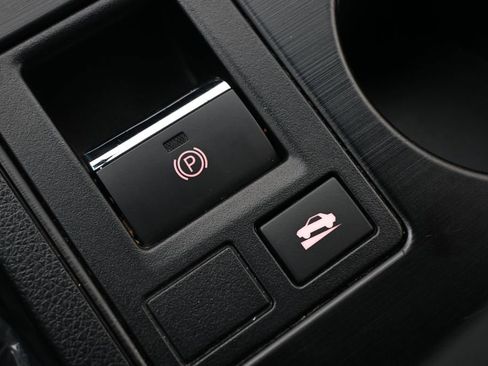 Used 2016 Subaru Legacy 2.5i Premium image 27