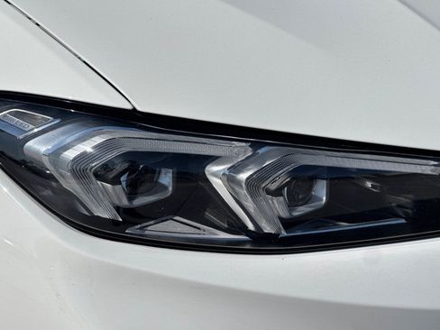 Used 2025 BMW 330i Sedan RWD image 12