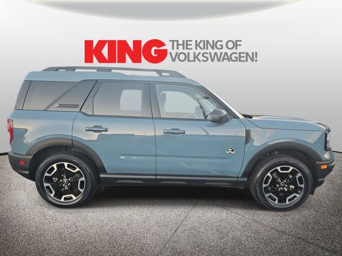 Used 2023 Ford Bronco Sport Outer Banks w/ Tech Package image 2