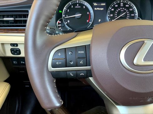 Used 2018 Lexus ES 350 w/ Luxury Package w/Wood Trim FWD image 24